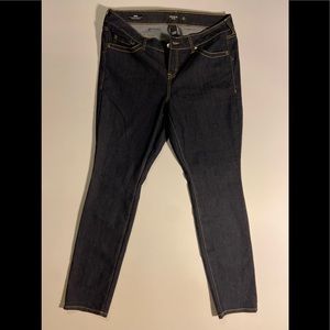 Torrid women’s mid rise flare leg jeans